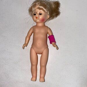 Ginny Doll Blond Hair Light Blond Hair Movable Parts Open Close Eyes Rosy Cheek